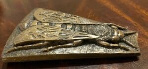 Bee Cold cast bronze Magnetic