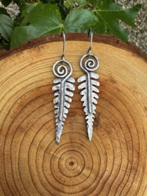 Plain fern earrings